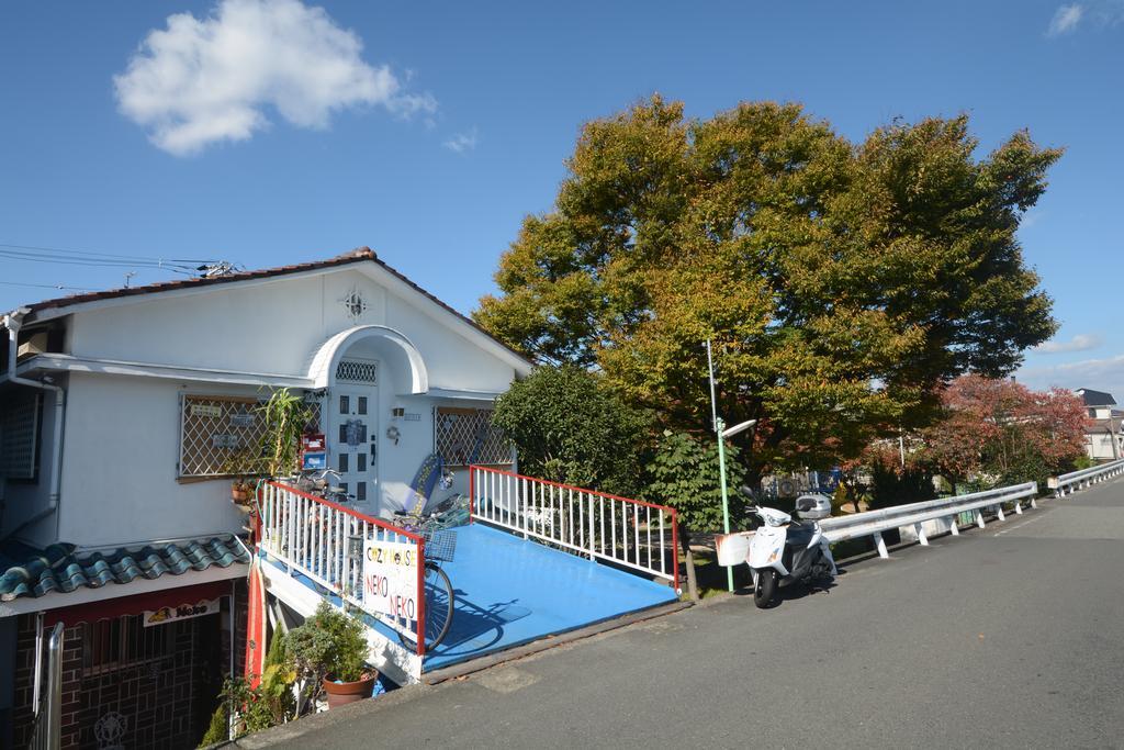 Guest House Neko Neko Toyonaka Eksteriør billede