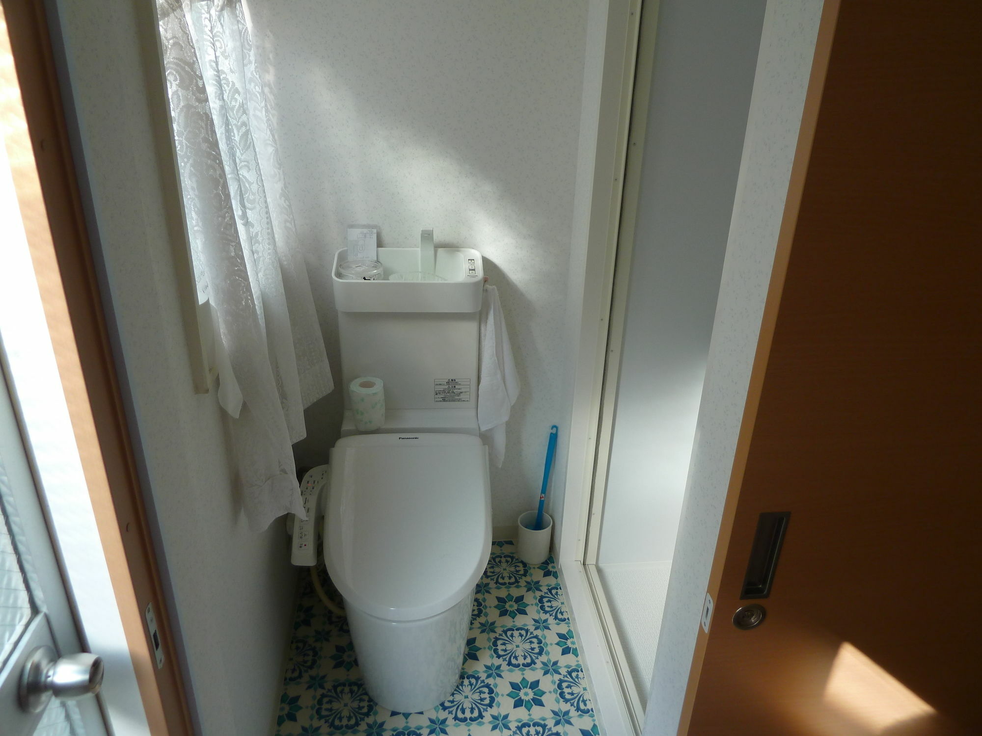 Guest House Neko Neko Toyonaka Eksteriør billede